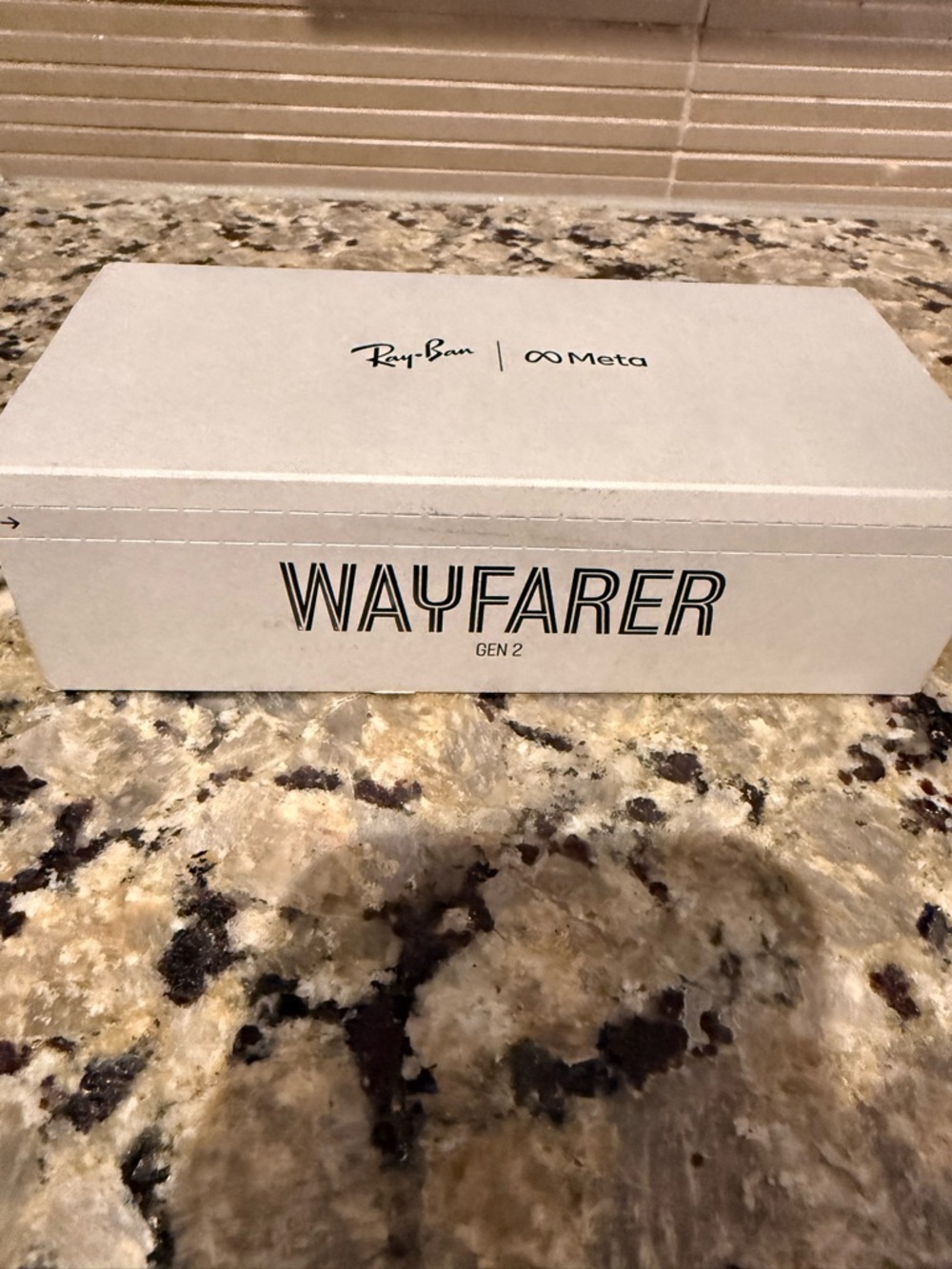 New Ray-Ban Wayfarer Gen 2 Shiny Black with Graphite Green Lenses